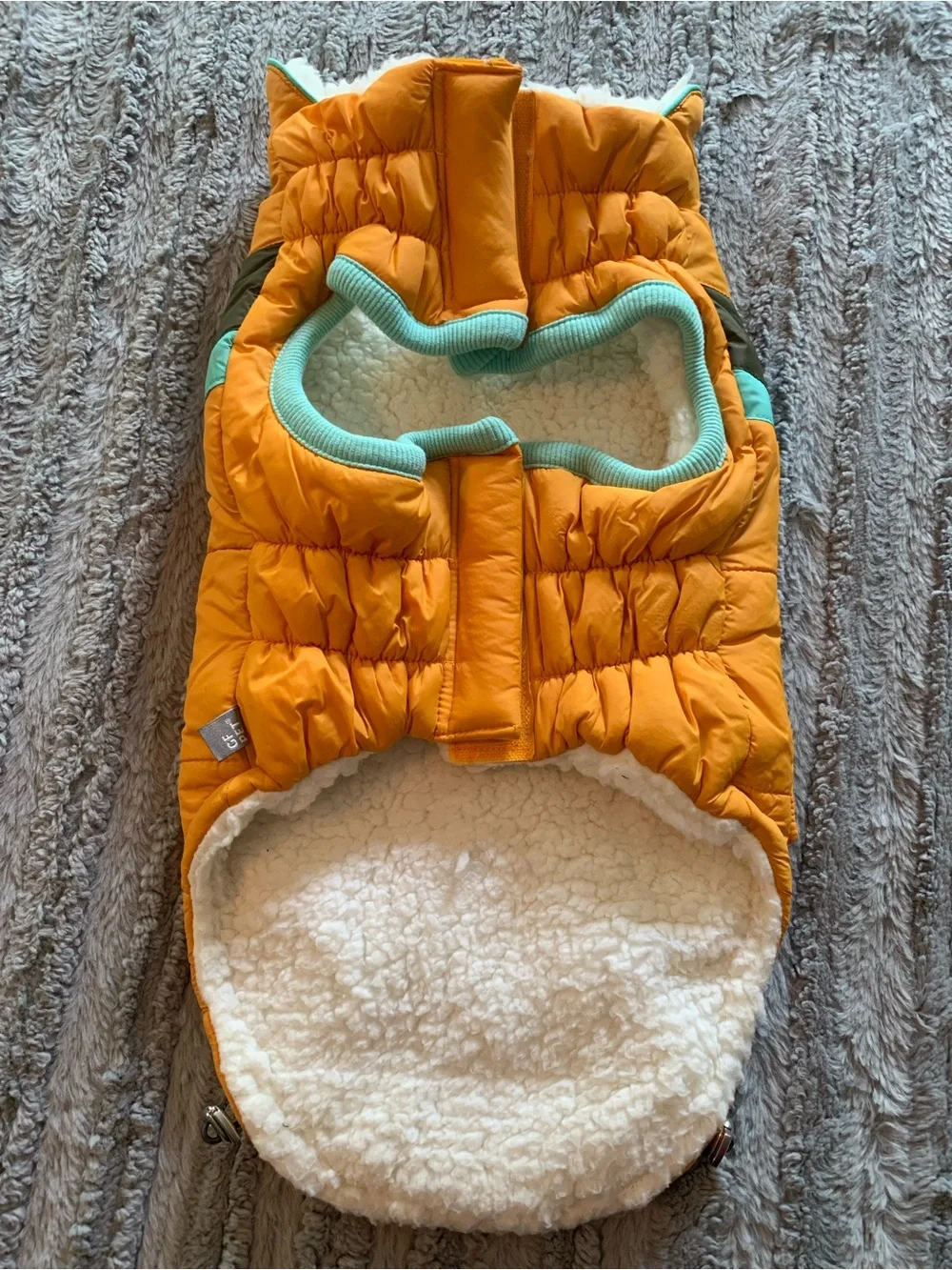 GF PET Alpine Puffer Dog Jacket, size Large